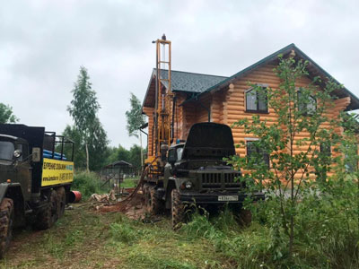 Бурение скважины в д. Пленицино